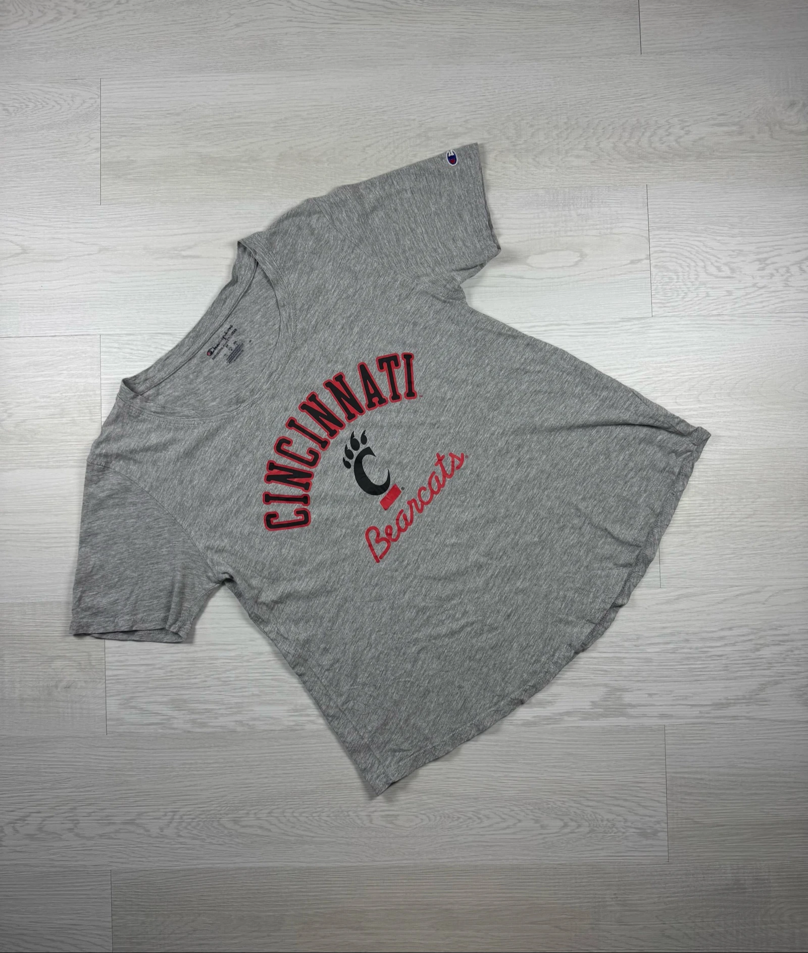 Champion Cincinnati Bearcats NCAA T-Shirt Grey Logo Embroidered Sleeve Size M – photo 2